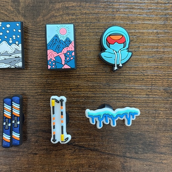 (8) Ski Themed Jibitz for Crocs - Picture 3 of 7